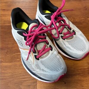 Saucony Ride 14 Size 9 Women's Gray Running Shoes S10650-55 MSRP $130